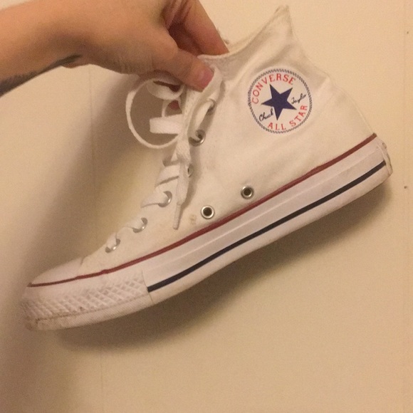 White Converse All Stars - Picture 5 of 7